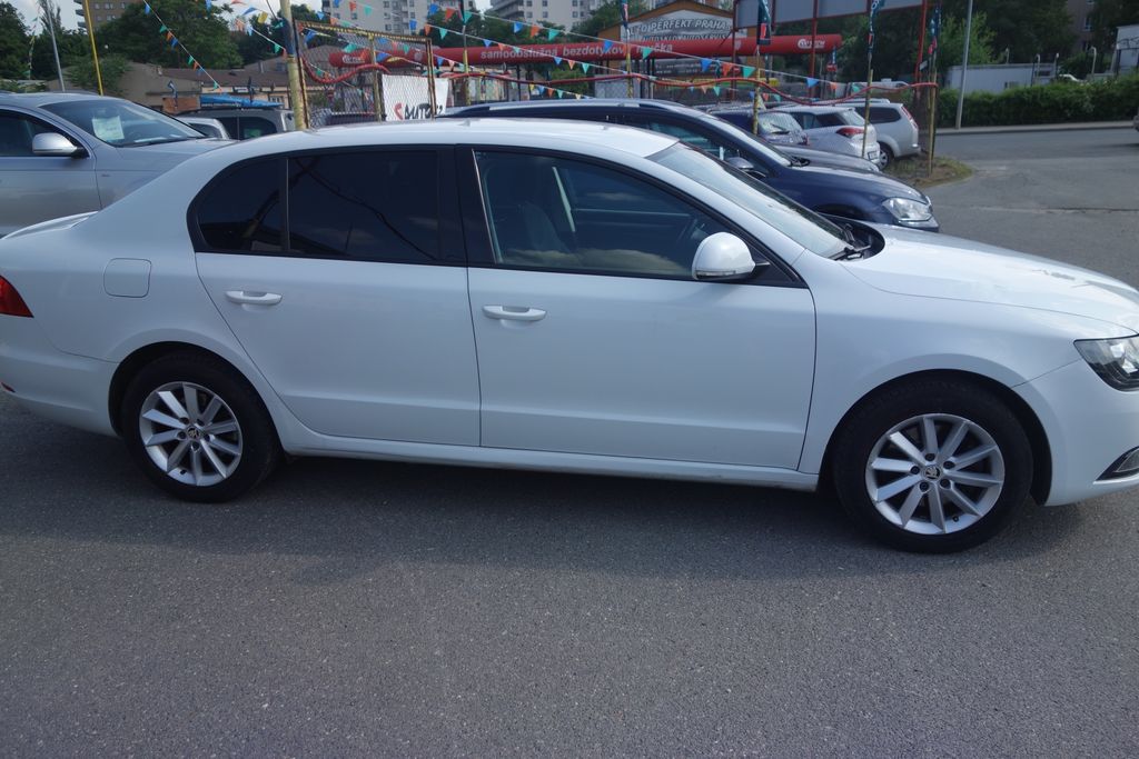 Škoda Superb