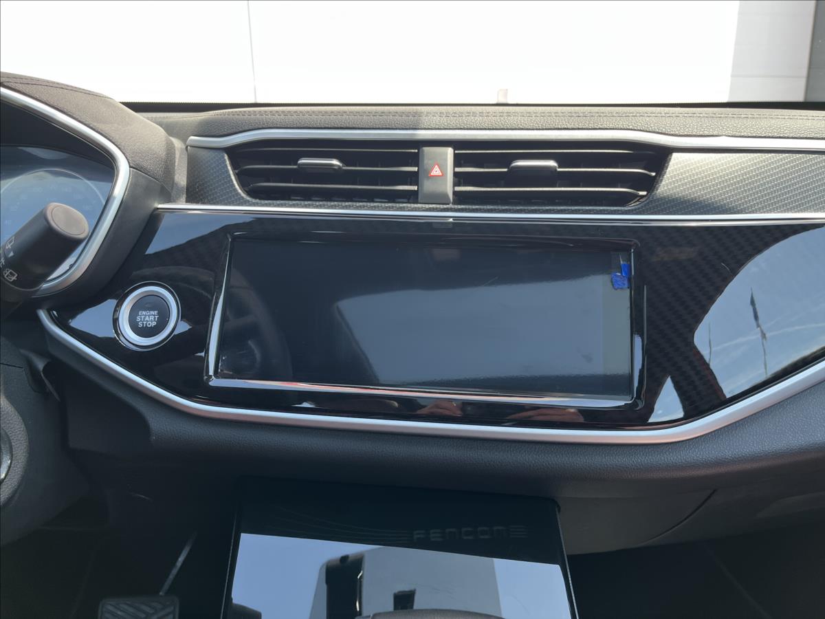 Dongfeng Fengon 5