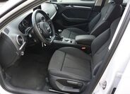 Audi A3 8