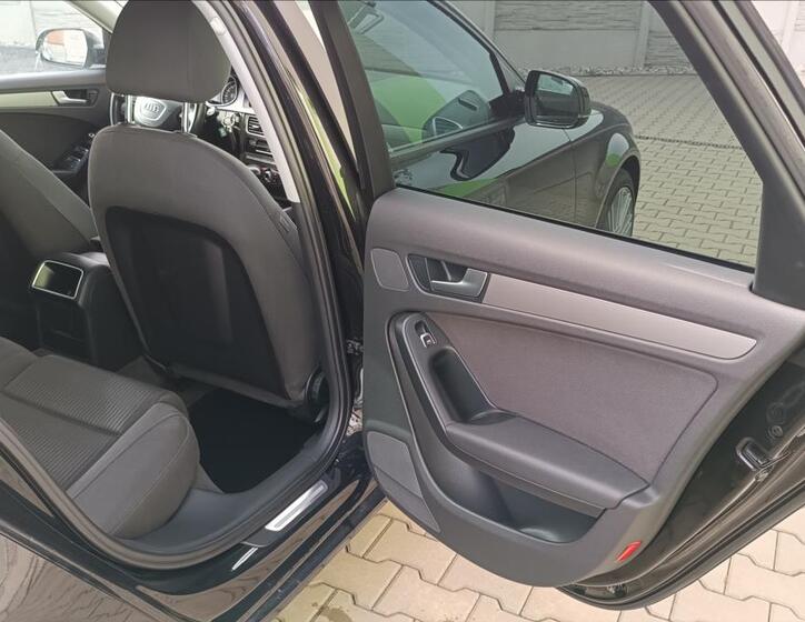 Audi A4 25