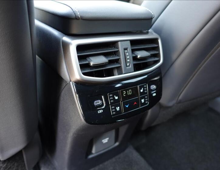 Lexus RX 500h 41