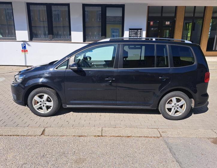 Volkswagen Touran 6
