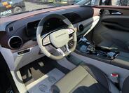 Dongfeng U-Tour 9