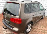Volkswagen Touran 8