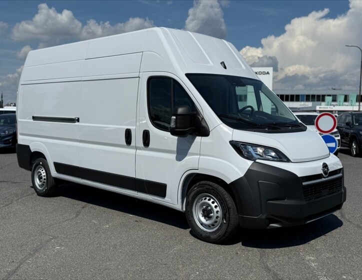 Opel Movano 1