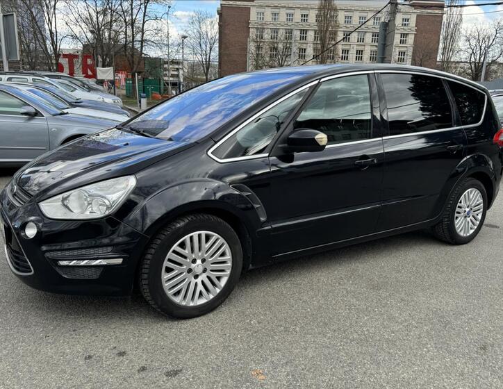 Ford S-MAX 4