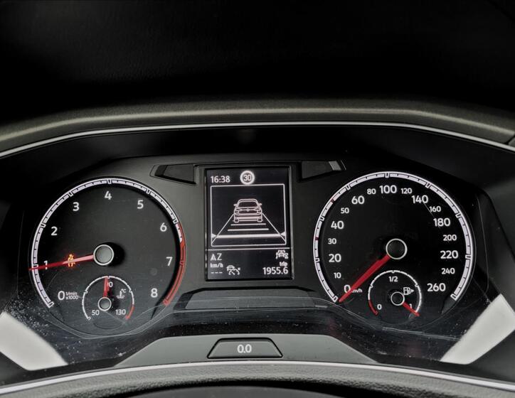 Volkswagen T-Roc 25