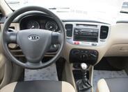 KIA Rio 16