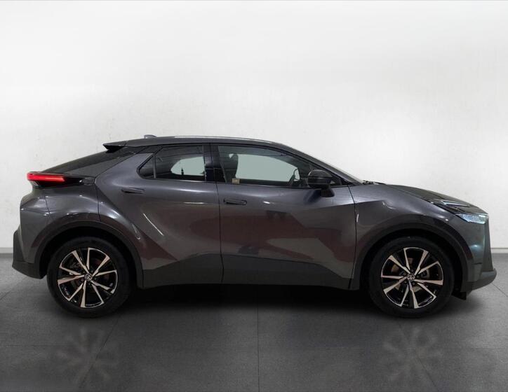 Toyota C-HR 8