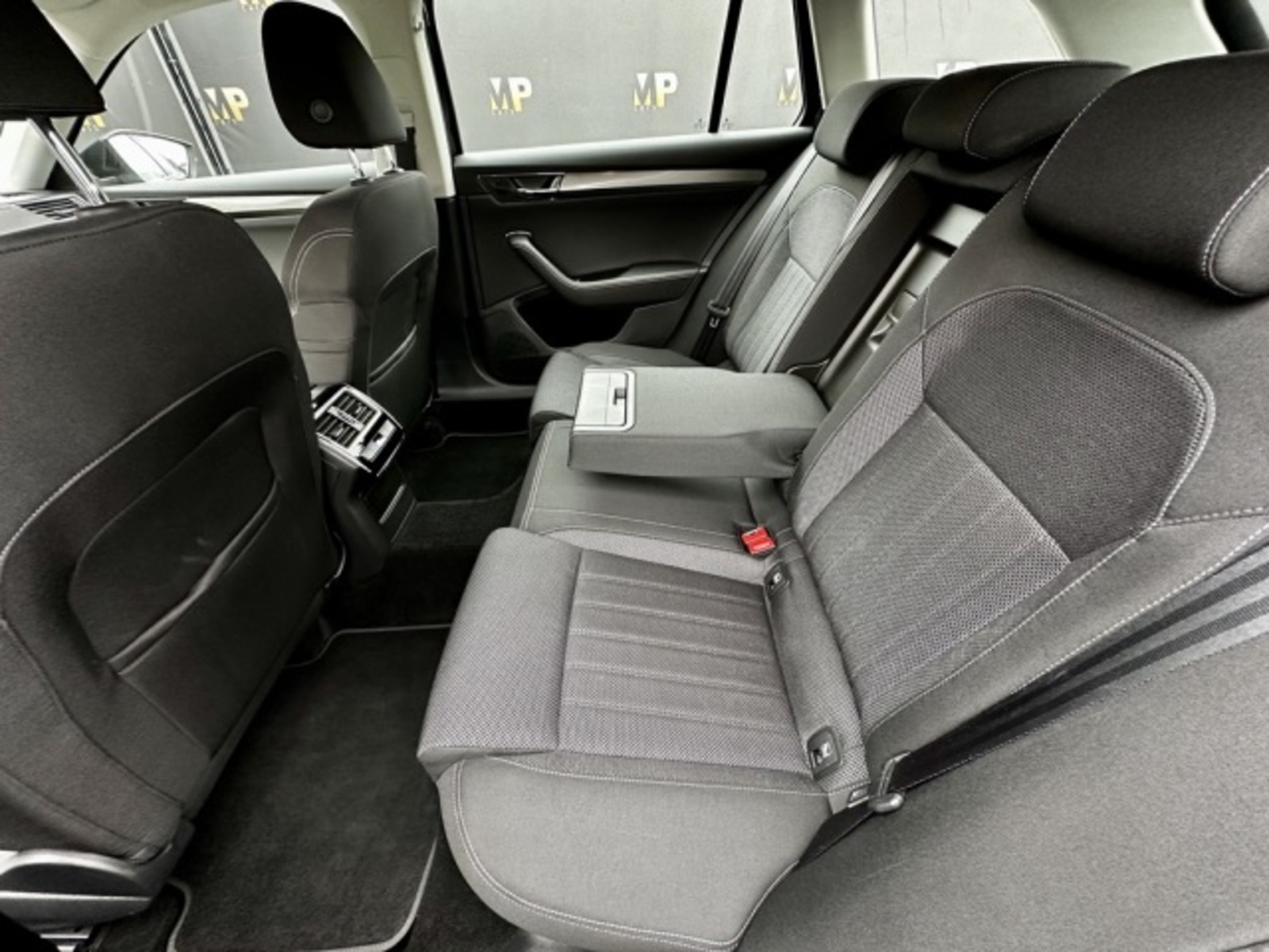 Škoda Superb 21