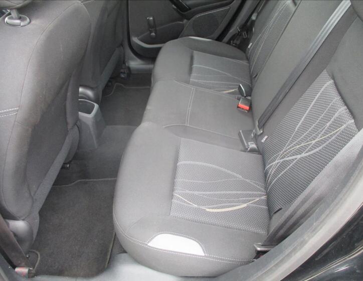 Peugeot 208 18
