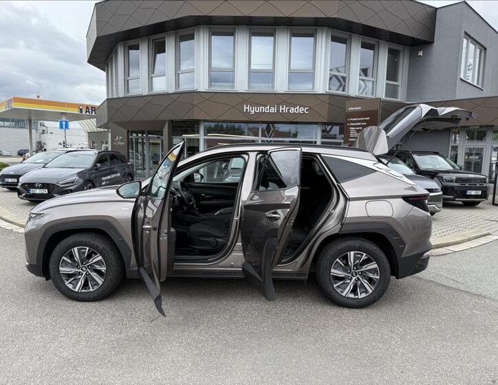 Hyundai Tucson 4