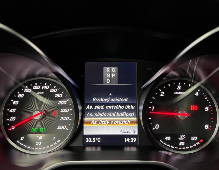 Mercedes-Benz Třídy V 22
