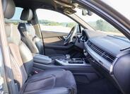 Audi Q7 15