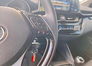 Toyota C-HR 8