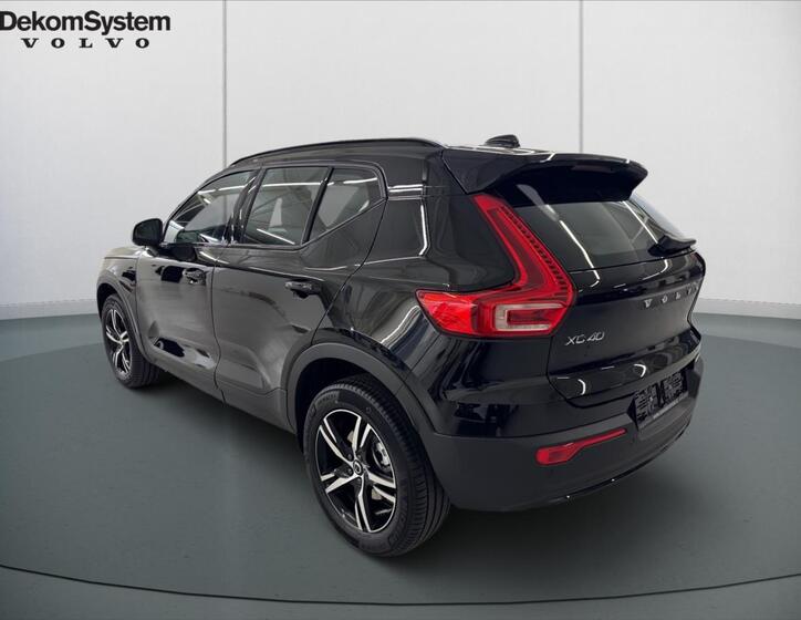 Volvo XC40 4