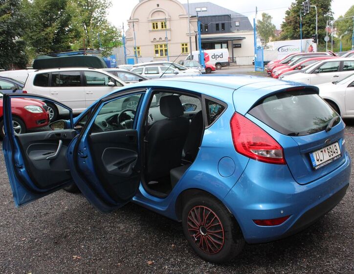 Ford Fiesta 10