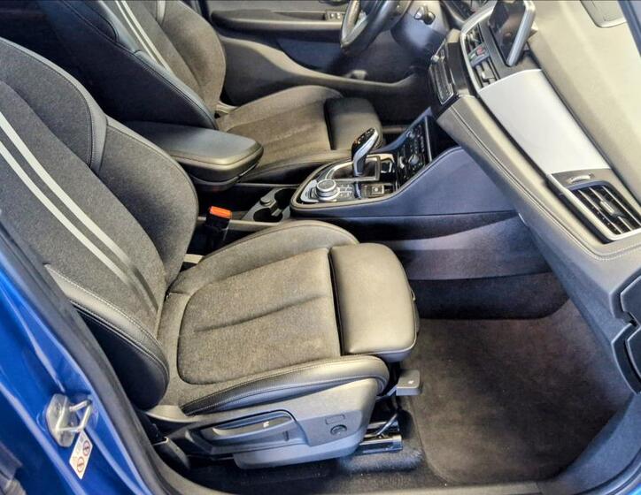 BMW Řada 2 13