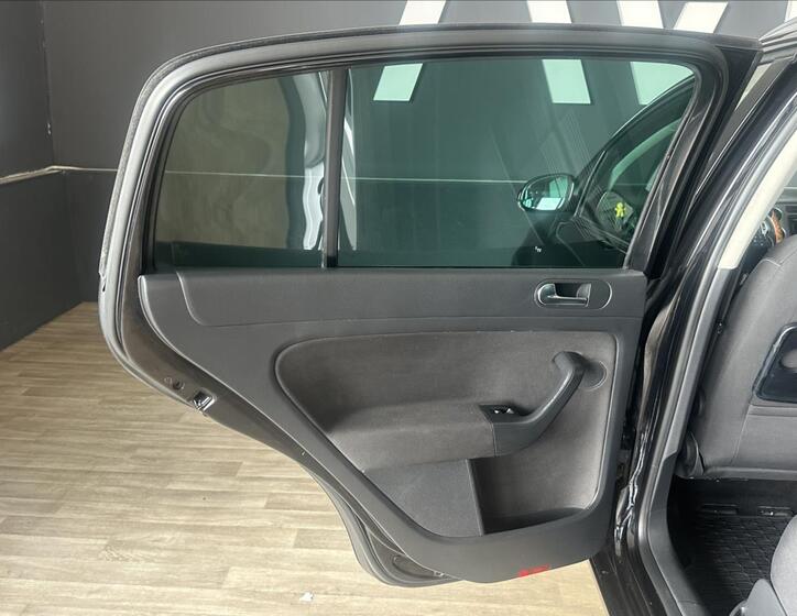 Volkswagen Golf 13