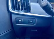 Volvo V90 44
