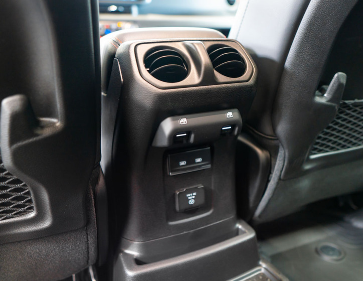 Jeep Wrangler 36