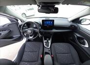 Toyota Yaris 12