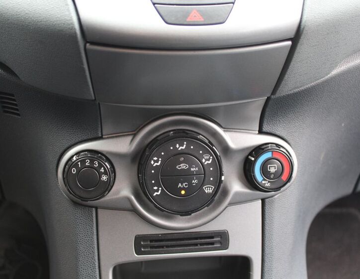 Ford Fiesta 19