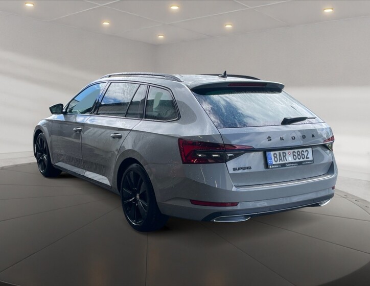 Škoda Superb 4