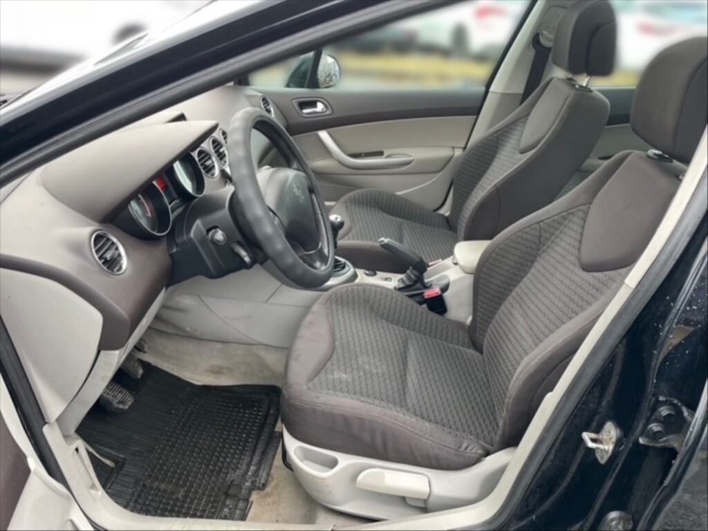 Peugeot 308 7