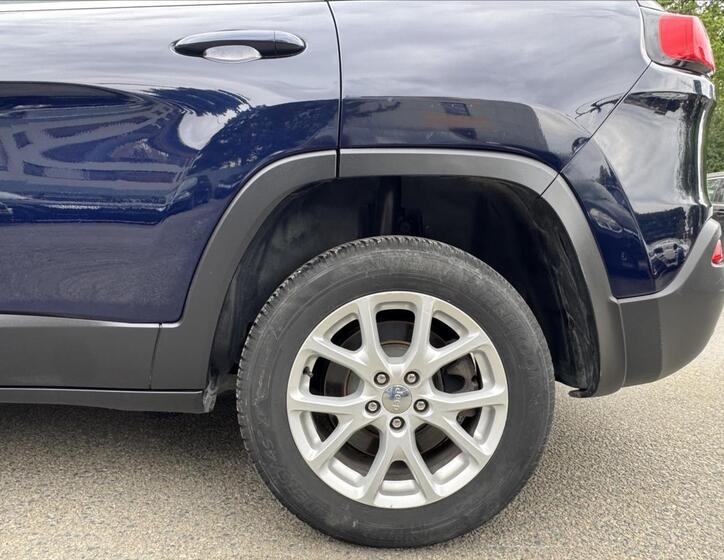 Jeep Cherokee 20
