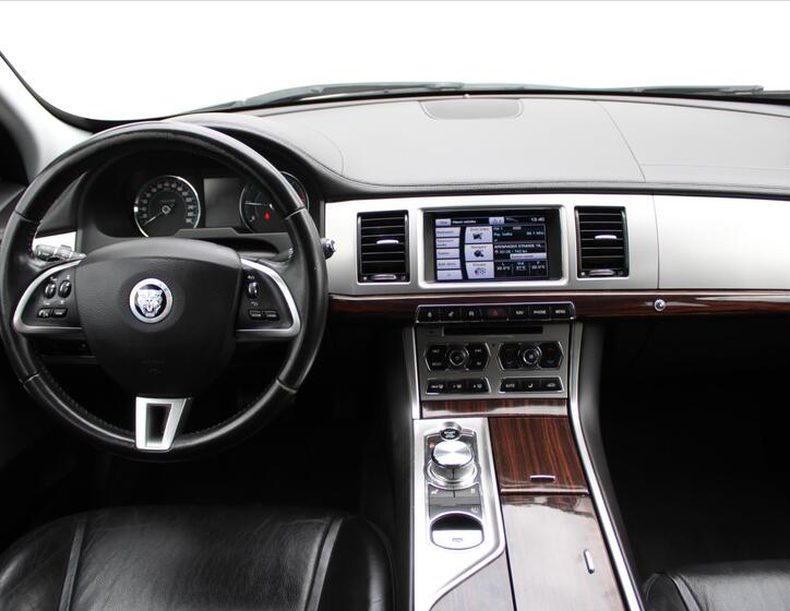 Jaguar XF 14