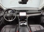 Jeep Grand Cherokee 26