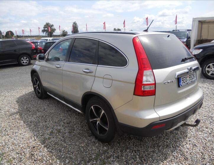 Honda CR-V 8