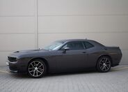 Dodge Challenger 1