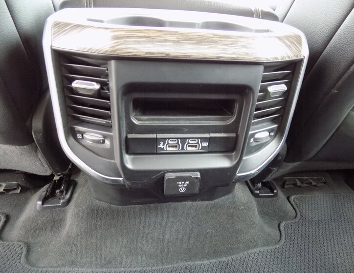 Dodge RAM 1500 40