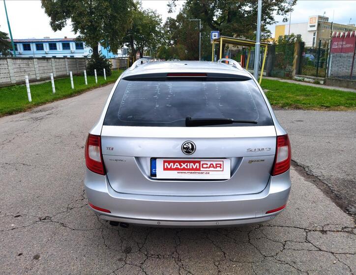 Škoda Superb 6