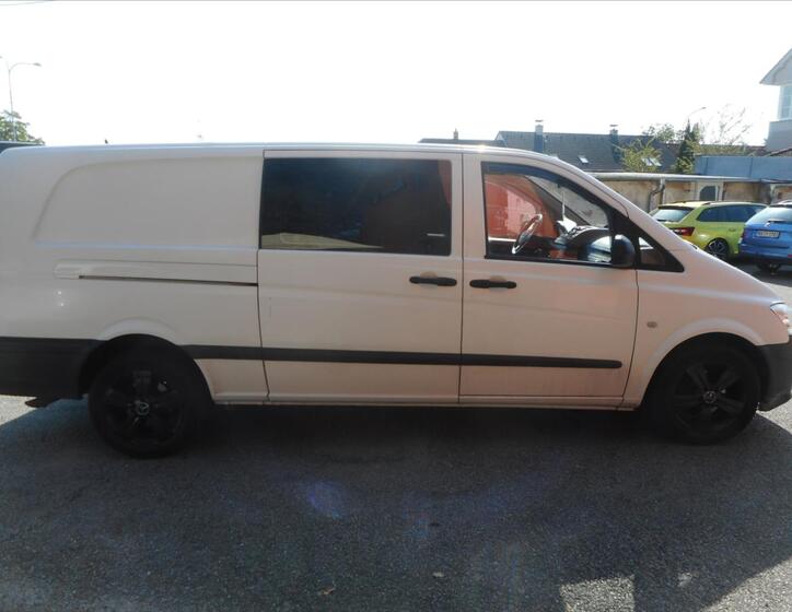 Mercedes-Benz Vito 4
