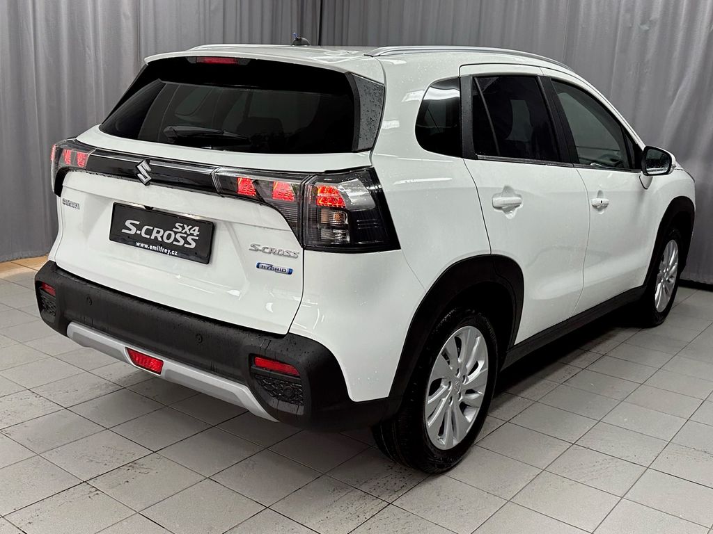 Suzuki S-Cross
