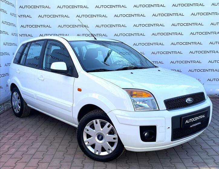 Ford Fusion 1