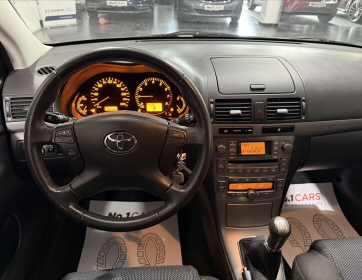 Toyota Avensis 22