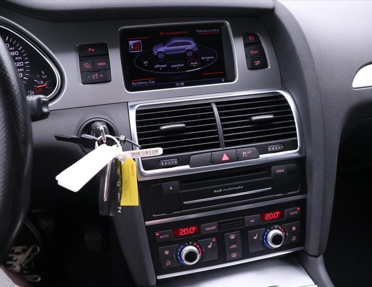 Audi Q7 29