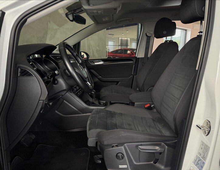 Volkswagen Touran 21