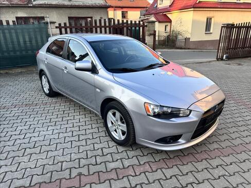 Mitsubishi Lancer