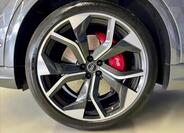 Audi RS Q8 9