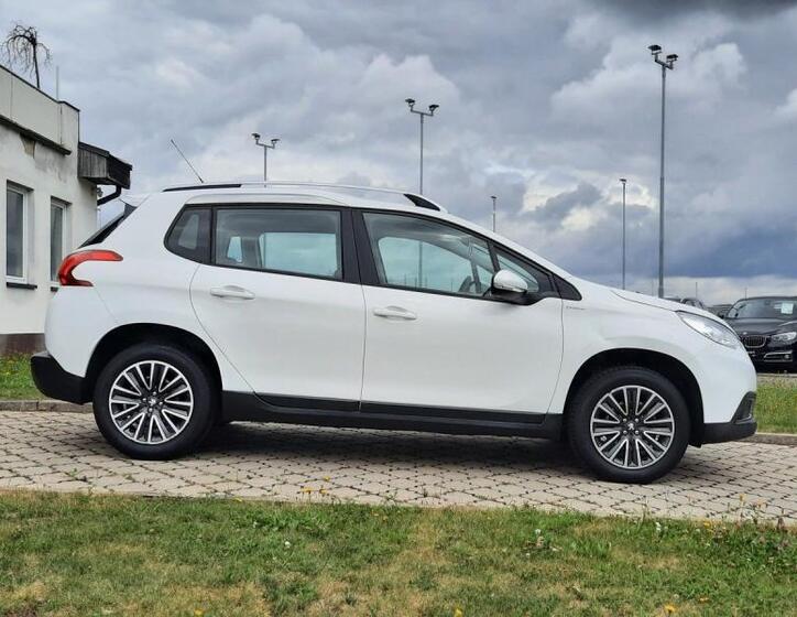Peugeot 2008 9