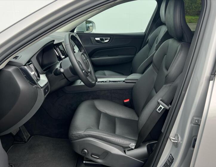Volvo XC60 11