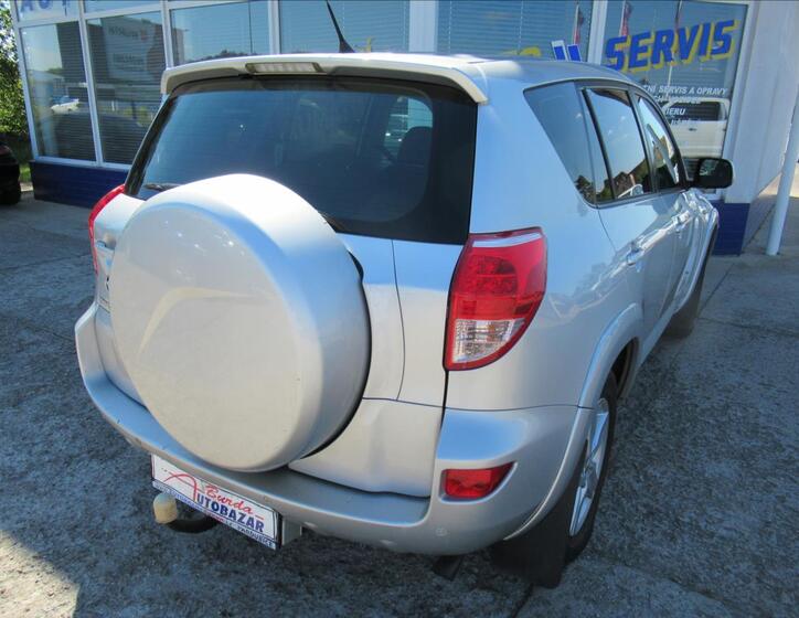Toyota RAV4 5