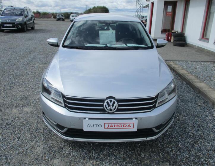 Volkswagen Passat 2