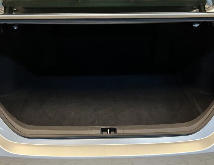 Toyota Camry 9