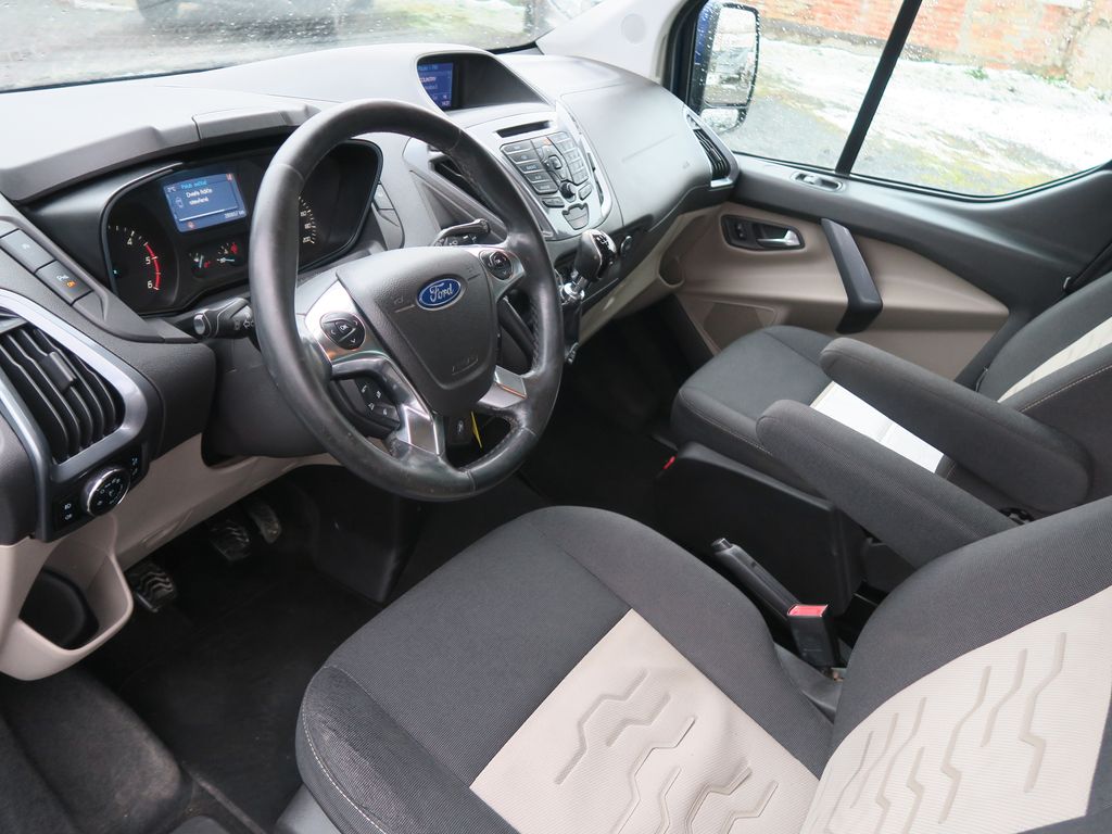 Ford Tourneo Custom